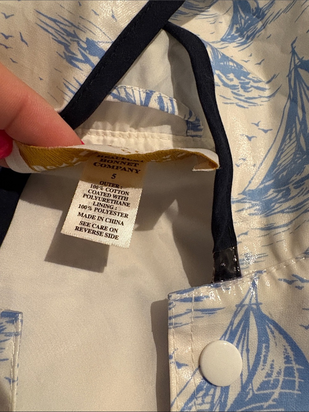 The Beaufort Bonnet Company Kids Sailboat Raincoat in White and Blue - Picture 2 of 3